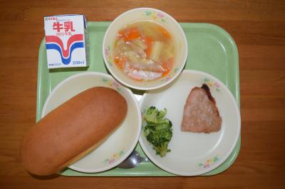 給食