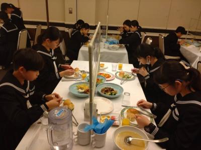 修学旅行朝食・退館式